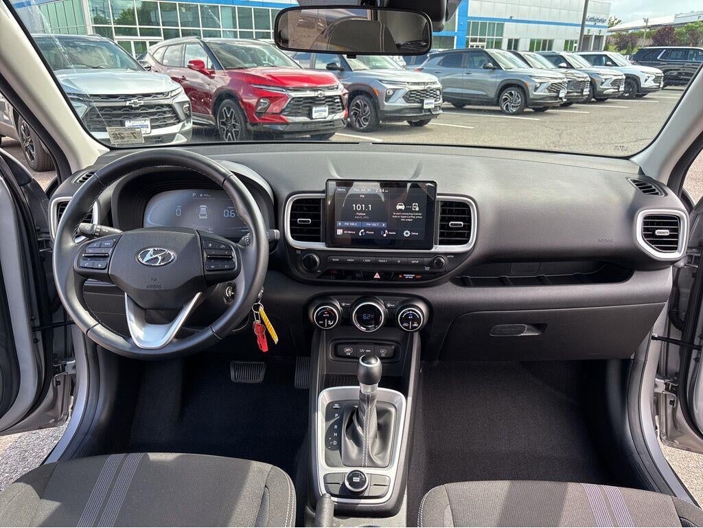 2023 Hyundai Venue SEL