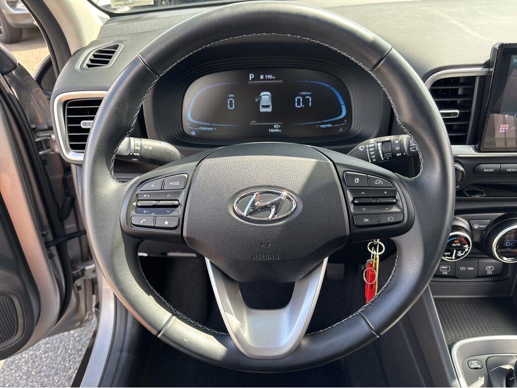 2023 Hyundai Venue SEL